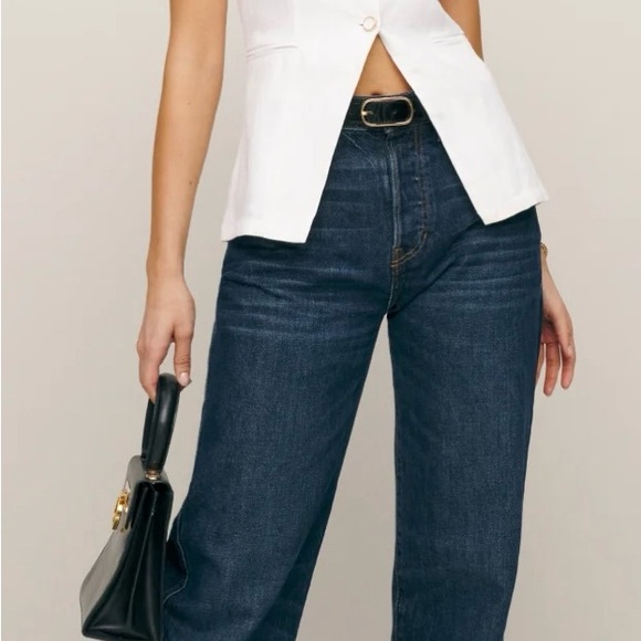 Brand New Never Worn Reformation Aspen Linen Top. - Picture 2 of 8